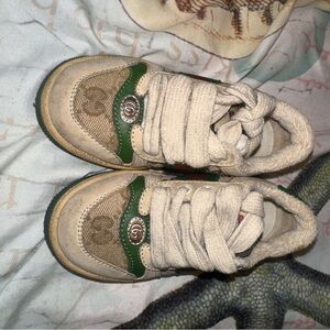 Gucci Kids Sneakers with Green and Cream Design